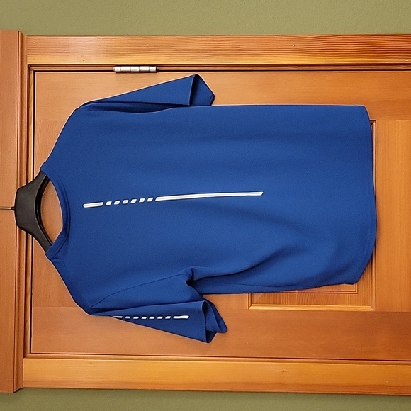 Dri Fit Top - Picture 2 of 4